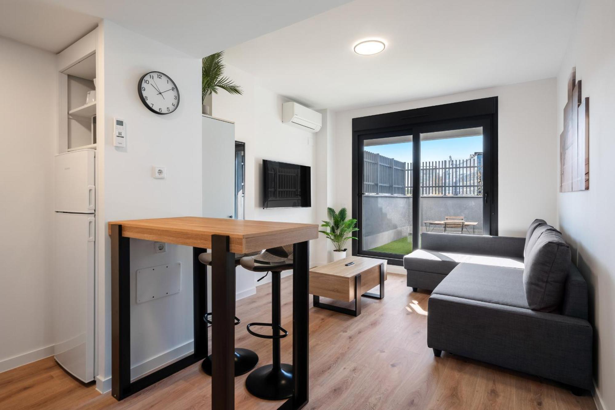 Apartamentos Con Piscina De Invierno Y Garaje Alquiler Temporal San Sebastián de los Reyes Εξωτερικό φωτογραφία